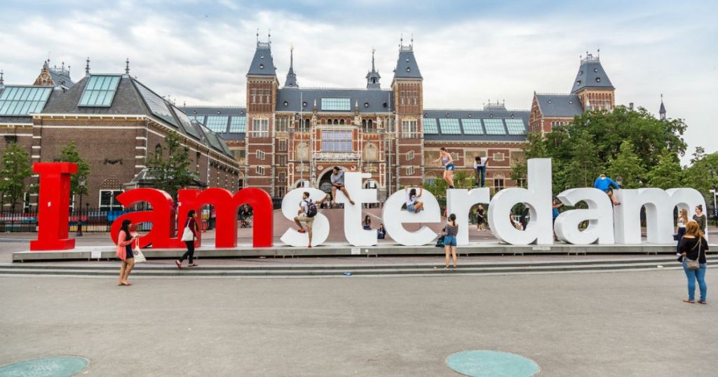 "Iamsterdam” tourism sign