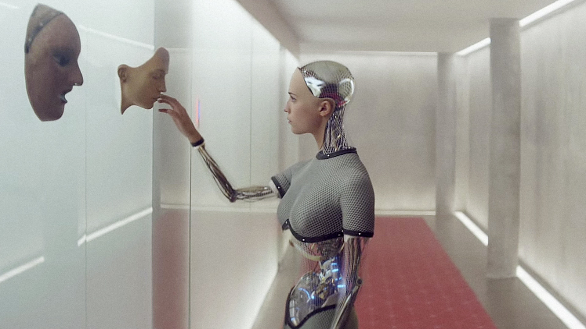 VFX Supervisor Andy Whitehurst presented the visual effects for Ex Machina, a film centered around a young programmer’s evaluation of a female android, with VFX provided by Double Negative, Milk VFX and Utopia.